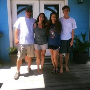 Meet your Posher, Denise